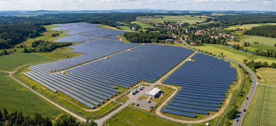 Drohneninspektion Windenergie & Solarparks Wartung von Windkraftanlagen Windspektrum Service